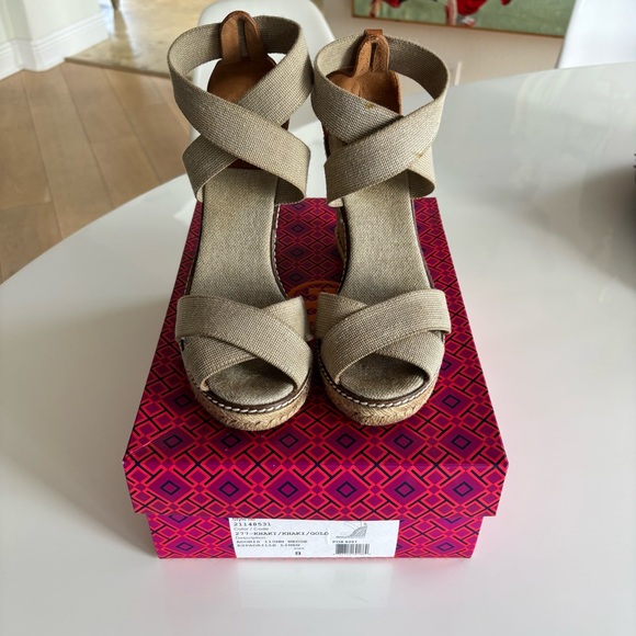 TORY BURCH Adonis Wedge Espadrille Platform Sandal Khaki/Gold - Picture 2 of 10